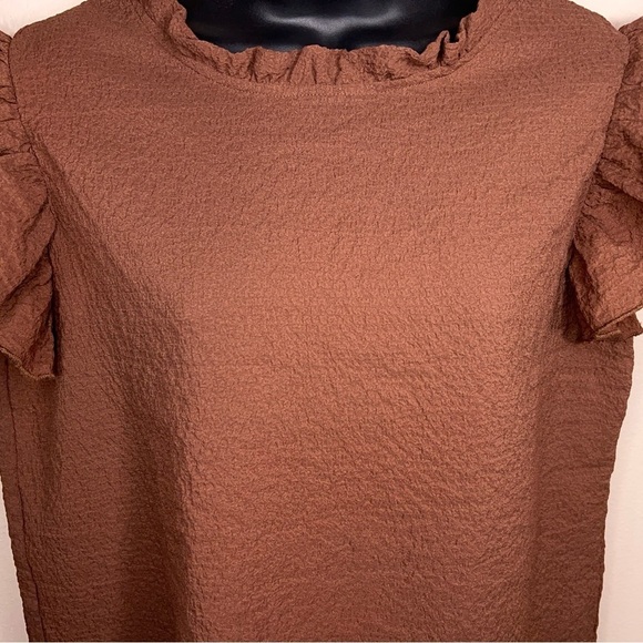 Size 8/10 Brown Textured Ruffle Blouse Neutral Stretch Lightweight Mock Neck - Picture 4 of 12